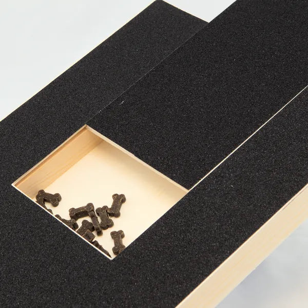 Hunde Kratzbrett mit Belohnungs-Schublade – Stressfreie Krallenpflege